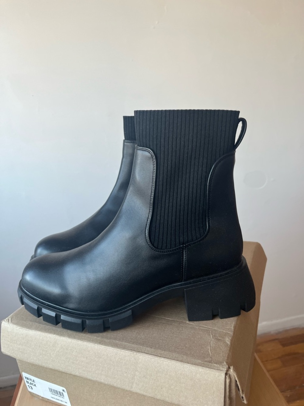 Steve Madden womens Hayle Ankle Boot Size 13.